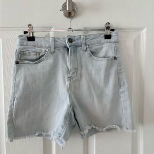 Judy Blue Light Wash Frayed Hem Denim Shorts